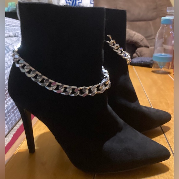 NWT Ladies Size 10 Mata Cravings 4” Heels With Chain - Picture 15 of 16